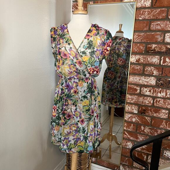 Bright floral dress - Picture 1 of 4